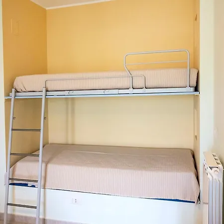 Appartement Trilocale A 200mt Dal Mare Di - P014