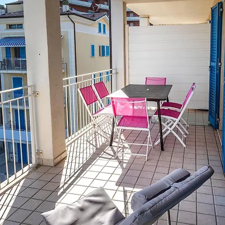 Trilocale A 200mt Dal Mare Di - P014 *