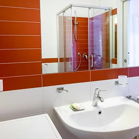 Trilocale A 200mt Dal Mare Di - P014 ポルト・レカナーティ